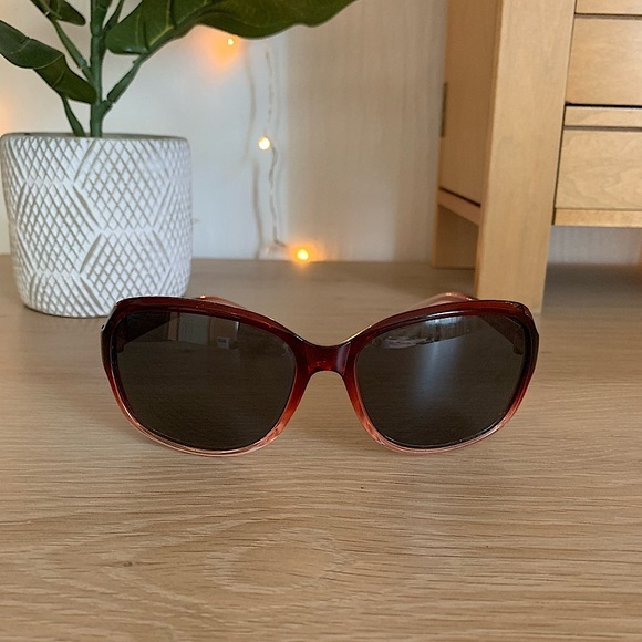 5️⃣$5 Bundle🌺Women’s Brown Red Ombré Sunglasses - Picture 3 of 5